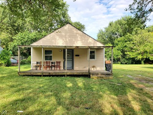 2901 N Hawthorne Ln, Indianapolis, IN, 46218-3247 | Card Image