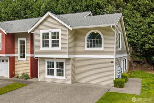 35-10511 140th Street Ct E, Puyallup, WA, 98374-4929 | Card Image