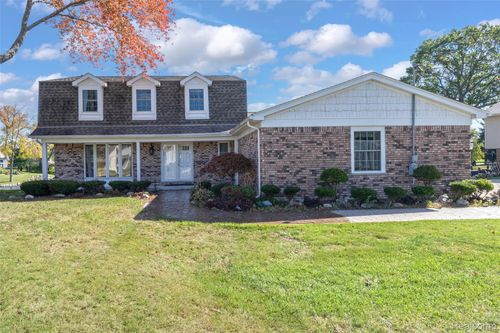 3996 Araby Ct, Highland, MI, 48356-1100 | Card Image