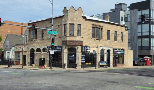 4400 N Clark Street, Chicago, IL, 60640 | Card Image