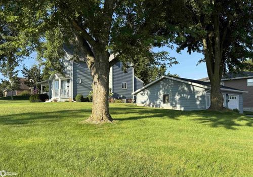 2017 N West St, Carroll, IA, 51401-3658 | Card Image