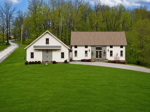 712 Highway 48 S, Dickson, TN, 37055-3911 | Card Image