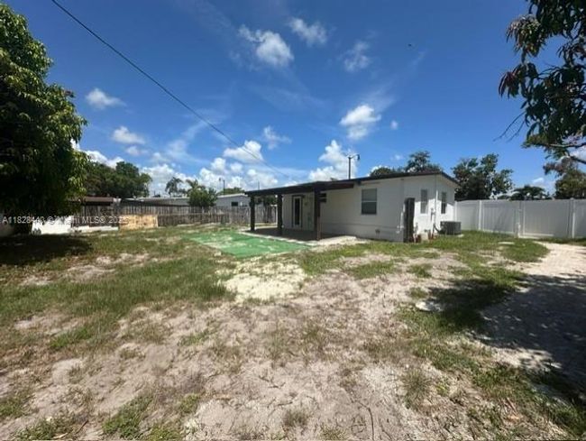 1754 Ne 48 Th Ct, House other with 3 bedrooms, 1 bathrooms and null parking in Pompano Beach FL | Image 28