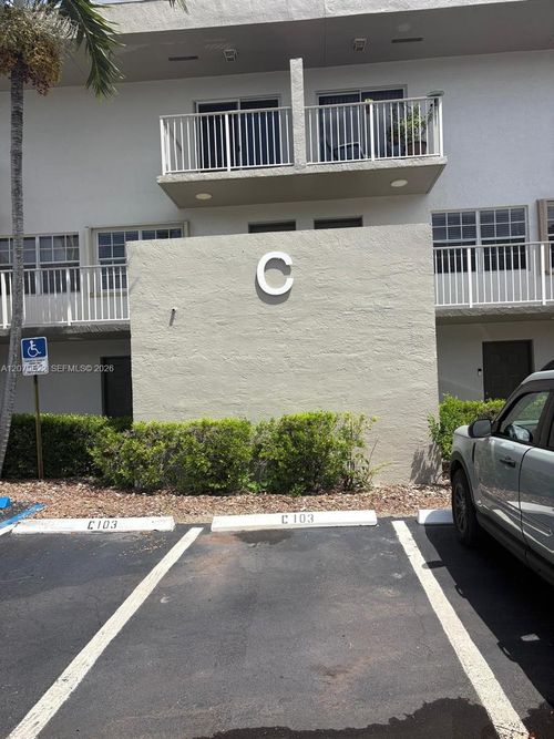c204-7510 Sw 152nd Ave, Miami, FL, 33193-1699 | Card Image