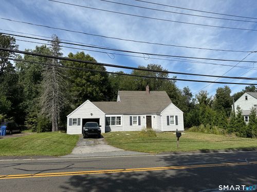 70 Stonehouse Rd, Trumbull, CT, 06611-1622 | Card Image