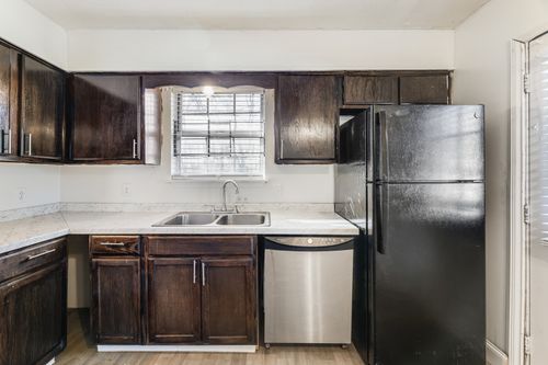 2844 Vista Ln, Nashville, TN, 37207-3119 | Card Image