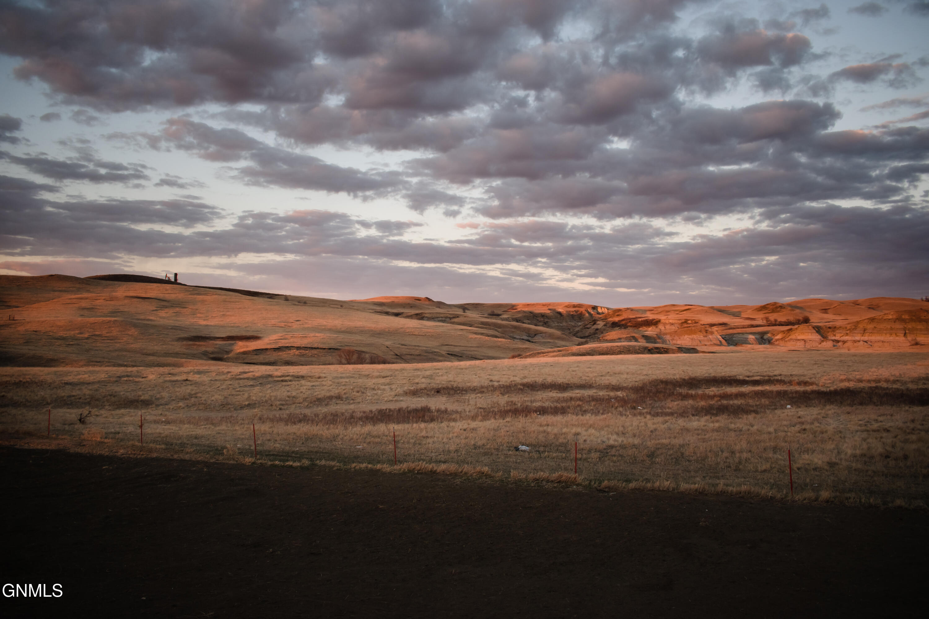 Land in Watford City