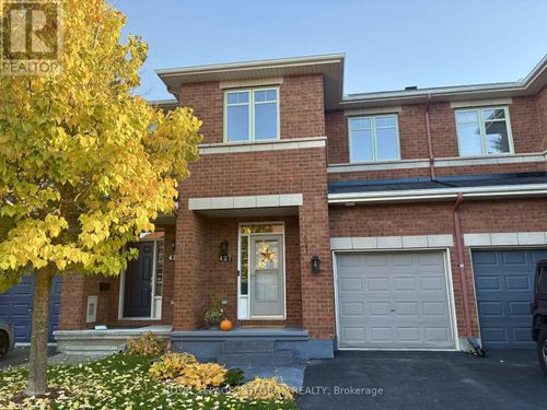 427 Sultan St, Orleans, ON, K4A0K2 | Card Image