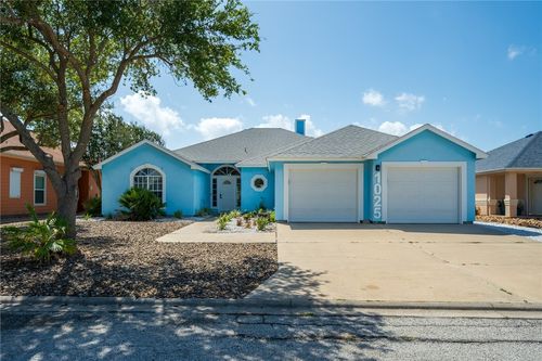 1025 Pompano Dr, Aransas Pass, TX, 78336-5334 | Card Image