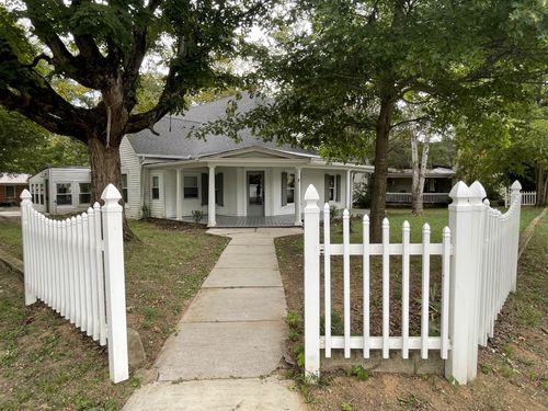 401 College St, Petersburg, TN, 37144-5223 | Card Image