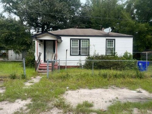 2125 Commander Rd, North Charleston, SC, 29405-7772 | Card Image