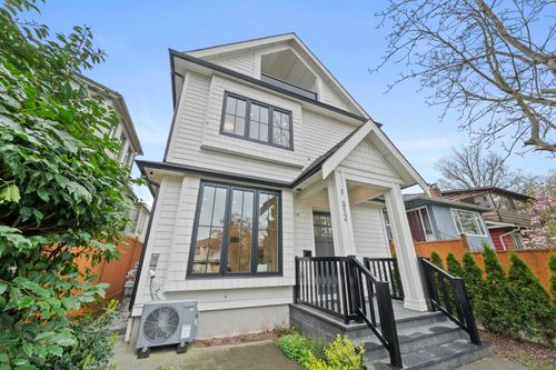 1-312 E 40th Ave, Vancouver, BC, V5W1L9 | Card Image