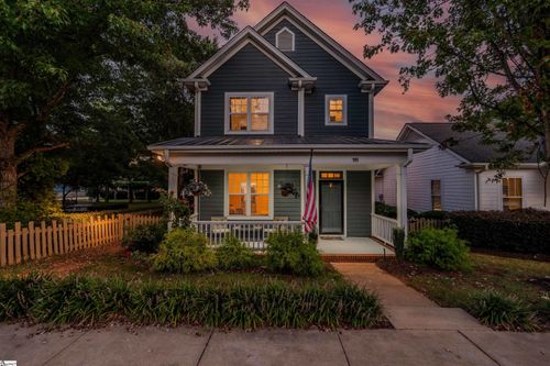 111 Mallard St, Greenville, SC, 29601-4017 | Card Image