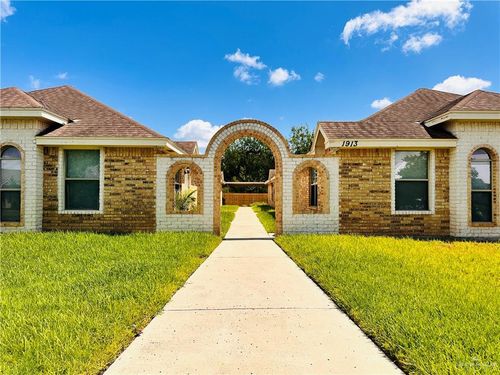 2-1913 W Western Dr, Edinburg, TX, 78539-4436 | Card Image