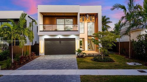 618 Ne 17th Way, Fort Lauderdale, FL, 33304-3429 | Card Image