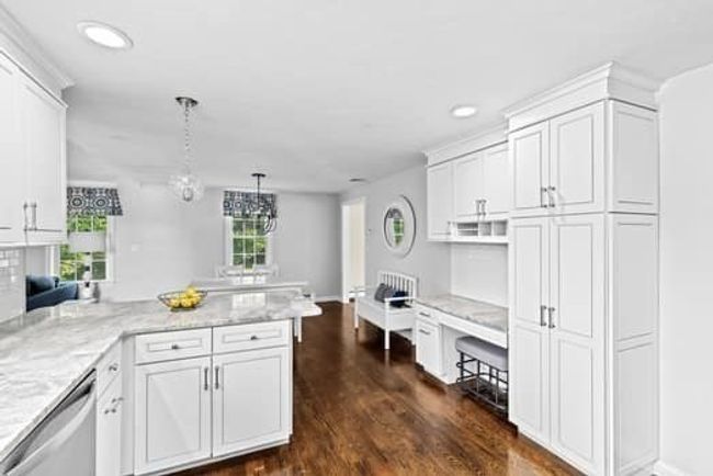 28 Christopher Ln, House other with 4 bedrooms, 2 bathrooms and 4 parking in Scituate MA | Image 7