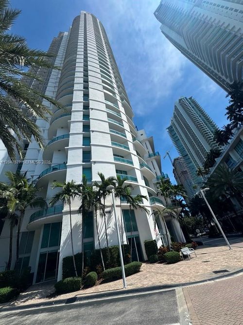 3304-350 S Miami Ave, Miami, FL, 33130-1909 | Card Image