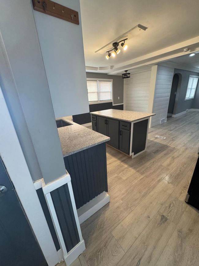 KITCHEN | Image 12