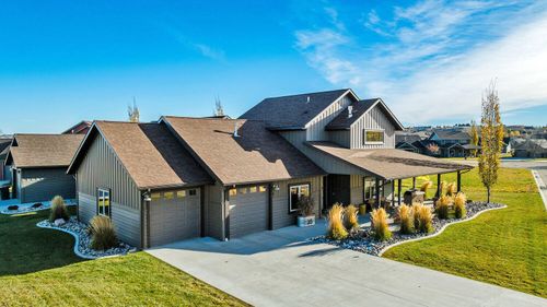 35 Primrose Ln, Sheridan, WY, 82801-9066 | Card Image