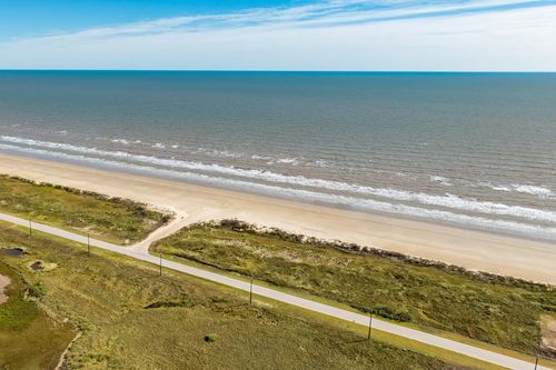 4226 Bluewater Dr, Freeport, TX, 77541 | Card Image