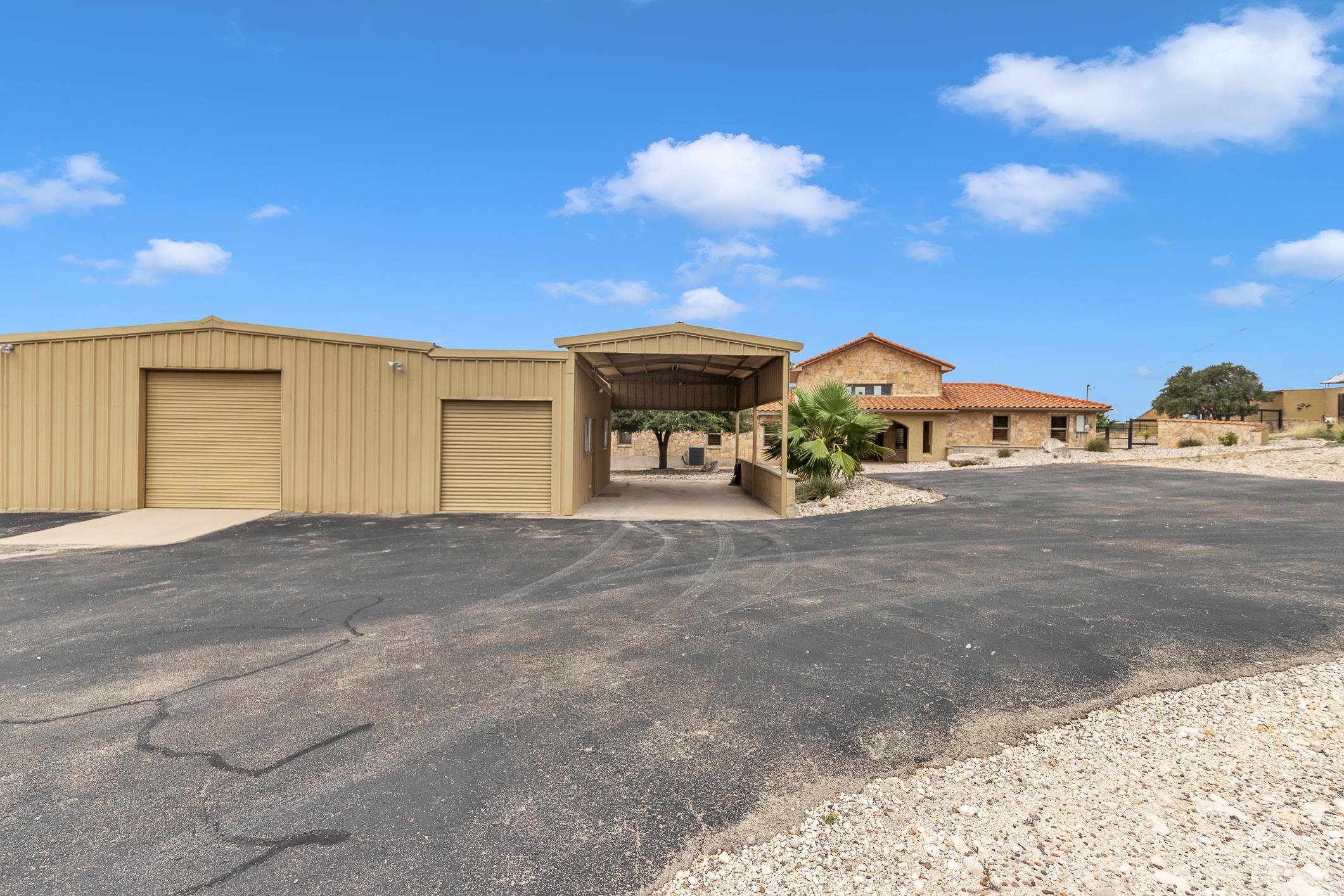 Residential in Del Rio 4