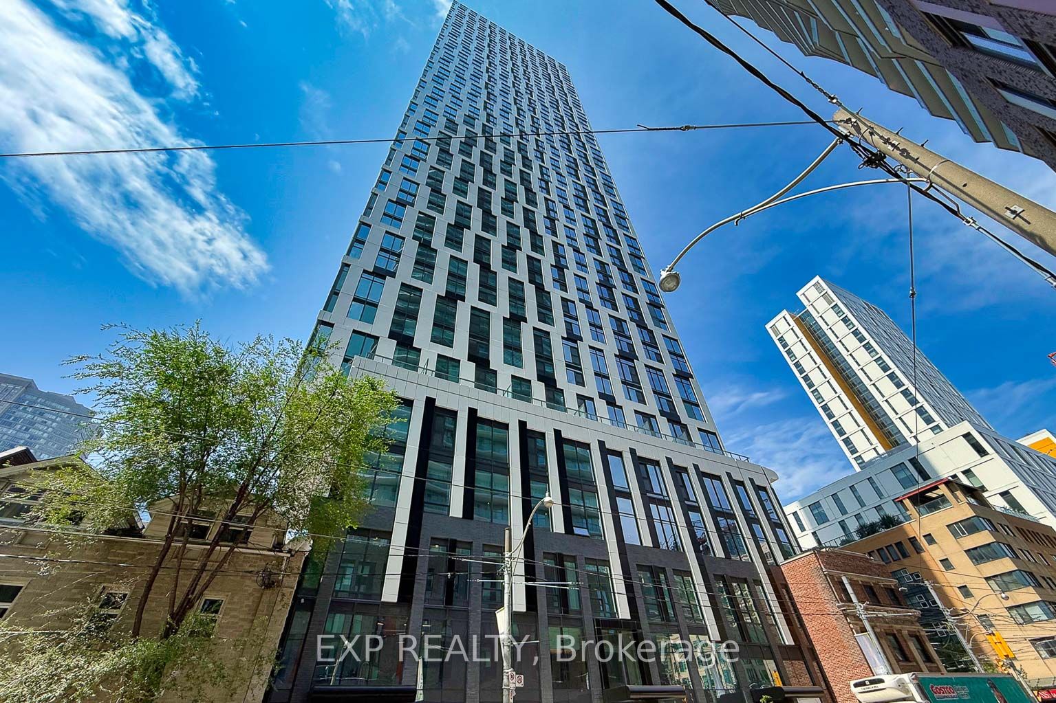 Residential in Toronto C08 4