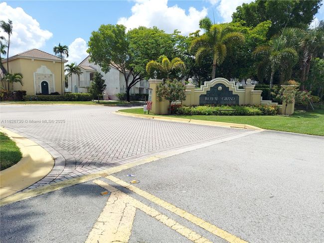 APT-125 - 2640 S University Dr, Condo with 2 bedrooms, 2 bathrooms and null parking in Davie FL | Image 62