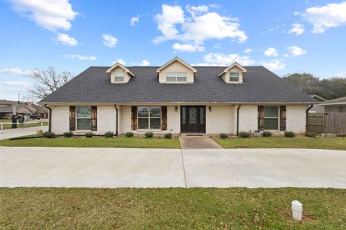 4840 Mckinley Ave, Groves, TX, 77619-6030 | Card Image
