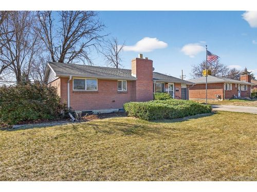 2682 Meadowbrook Dr, Denver, CO, 80221-3243 | Card Image