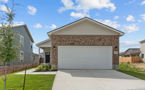 749 Whitman St, New Braunfels, TX, 78130-0611 | Card Image