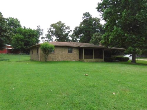 5218 Honeysuckle Rd, Little Rock, AR, 72206-9270 | Card Image