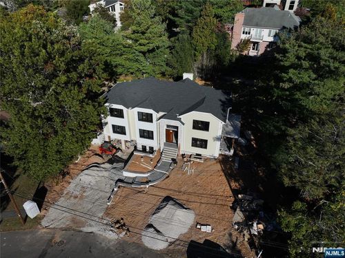 25 Macarthur Ave, Closter, NJ, 07624-2911 | Card Image