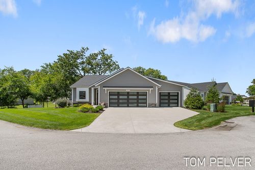 18-5659 Vandebunte Ct, Hudsonville, MI, 49426-1525 | Card Image