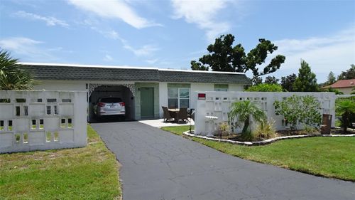 7868-7868 40th Ave N, ST PETERSBURG, FL, 33709-4238 | Card Image