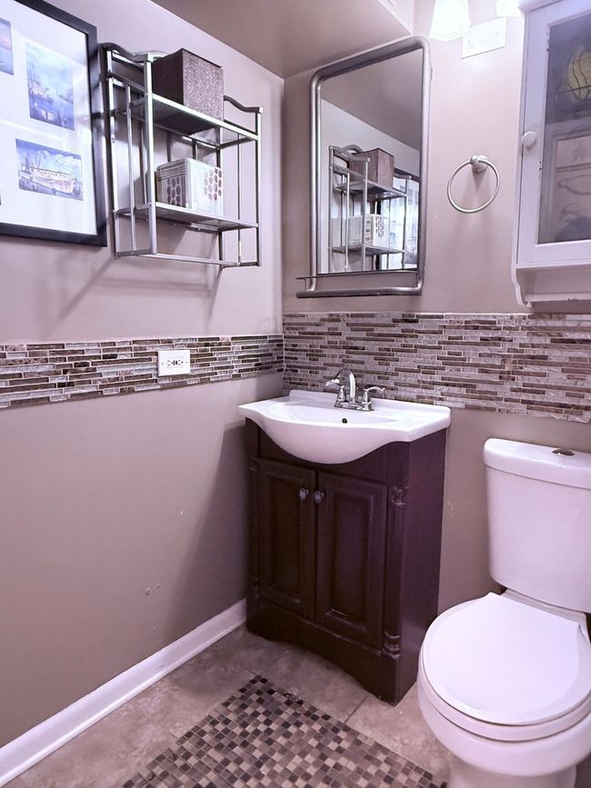 APT-1309 - 3660 N Lake Shore Dr, Condo with 0 bedrooms, 1 bathrooms and null parking in Chicago IL | Image 7