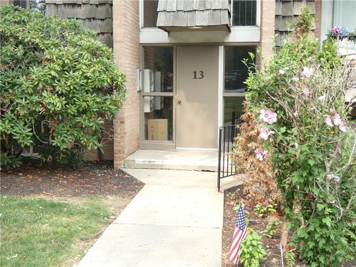 1335 Forest Green Dr, Coraopolis, PA, 15108-2772 | Card Image