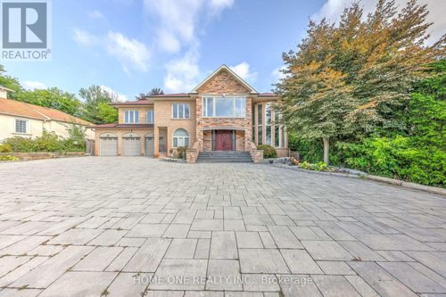 40 Garden Ave, Richmond Hill, ON, L4C6L9 | Card Image