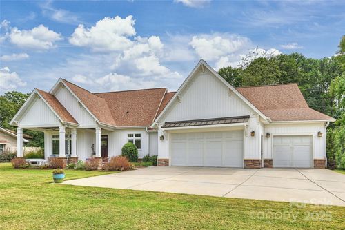 21228 Lakeview Cir, Cornelius, NC, 28031-6684 | Card Image