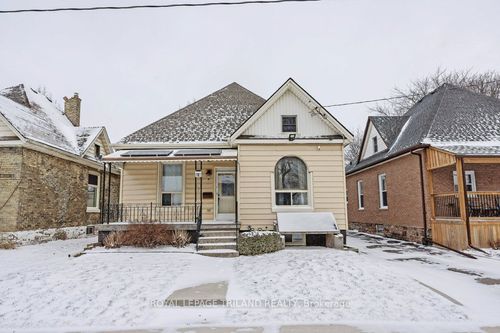 8 Weldon Avenue, St Thomas, ON, N5P1J6 | Card Image