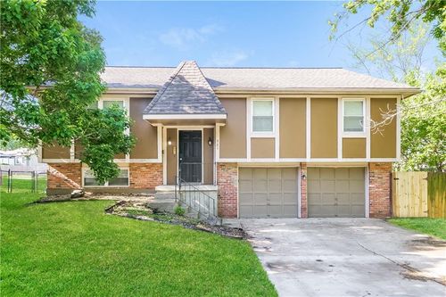521 Trevis Ave, Belton, MO, 64012-1839 | Card Image