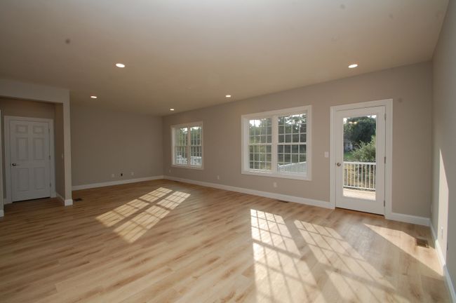 1A - 2 Sheffield St, Condo with 2 bedrooms, 3 bathrooms and null parking in Hudson NH | Image 5