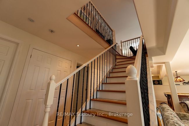2950 Radar Rd, House other with 4 bedrooms, 3 bathrooms and 20 parking in Garson ON | Image 31