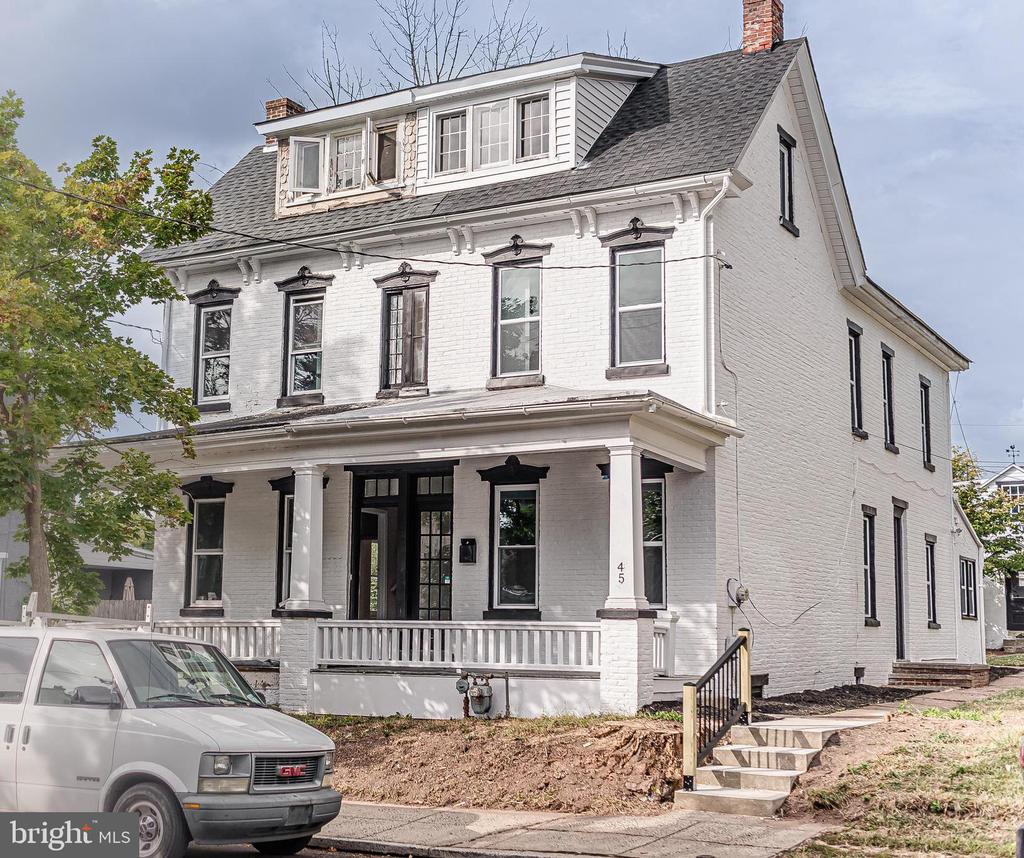 3rd St, Pottstown, PA 19464