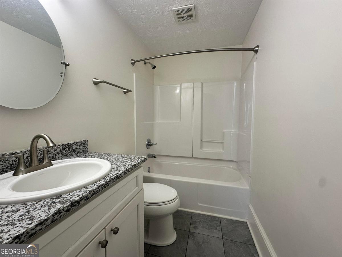 Residential Lease in Madison 5