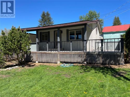 7805 Woodside Ave, Procter, BC, V1L0B8 | Card Image