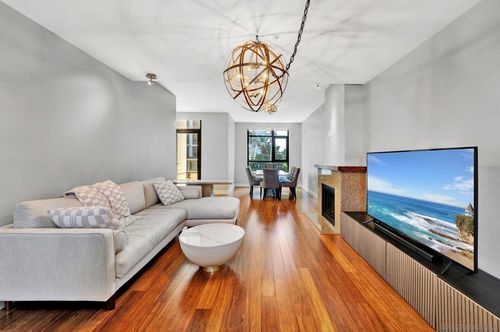 518-700 W E St, San Diego, CA, 92101 | Card Image