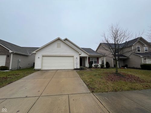 1047 Swinton Way, Westfield, IN, 46074-4427 | Card Image