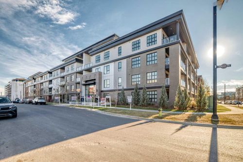 204-4275 Norford Ave Nw, Calgary, AB, T3B6M2 | Card Image