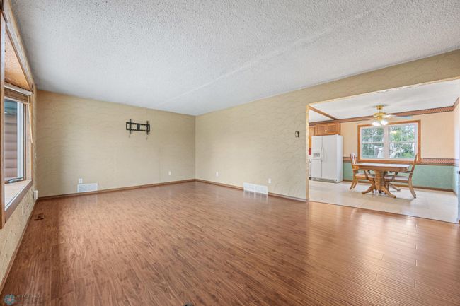 Living Room | Image 6