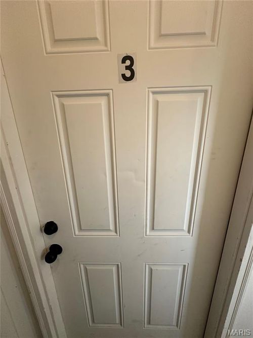 apt-3-520 N Wood River Ave, Wood River, IL, 62095-1566 | Card Image